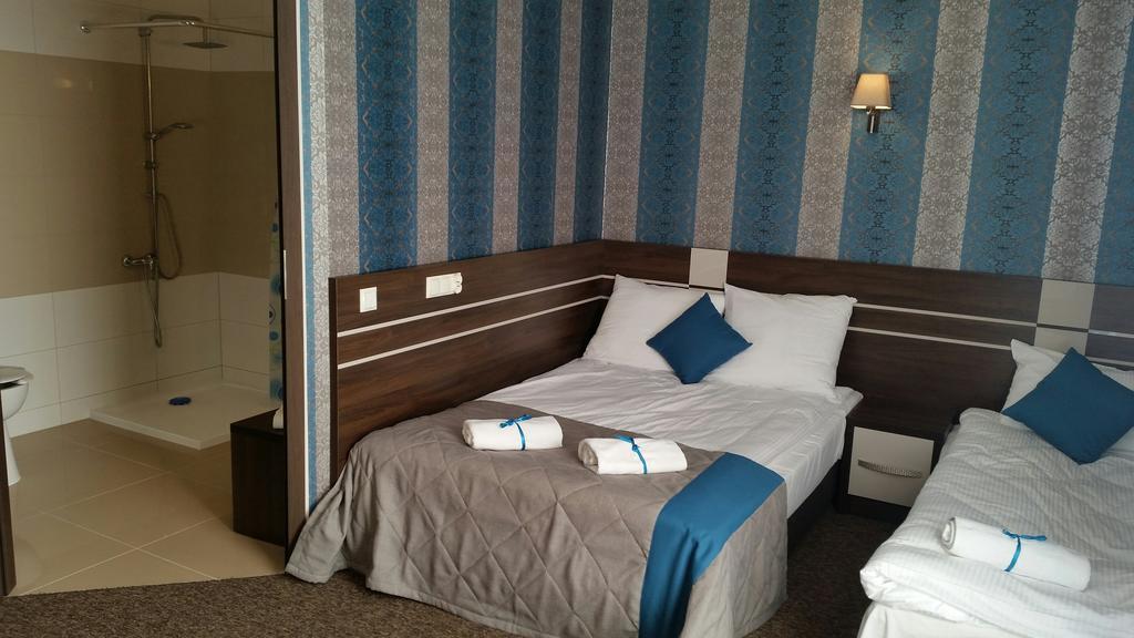 Hotel Impressa Niedrzwica Duża Extérieur photo