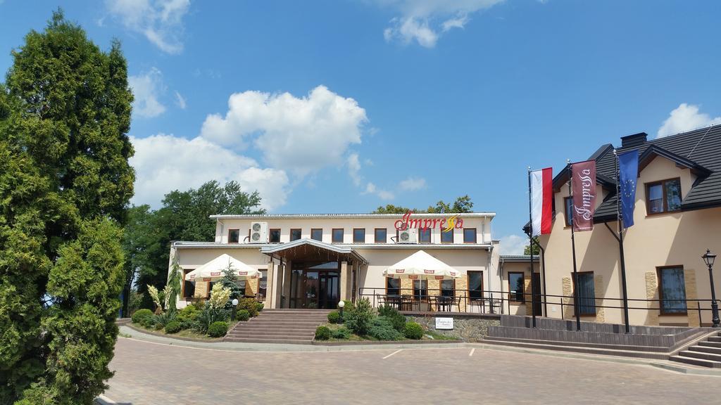 Hotel Impressa Niedrzwica Duża Extérieur photo