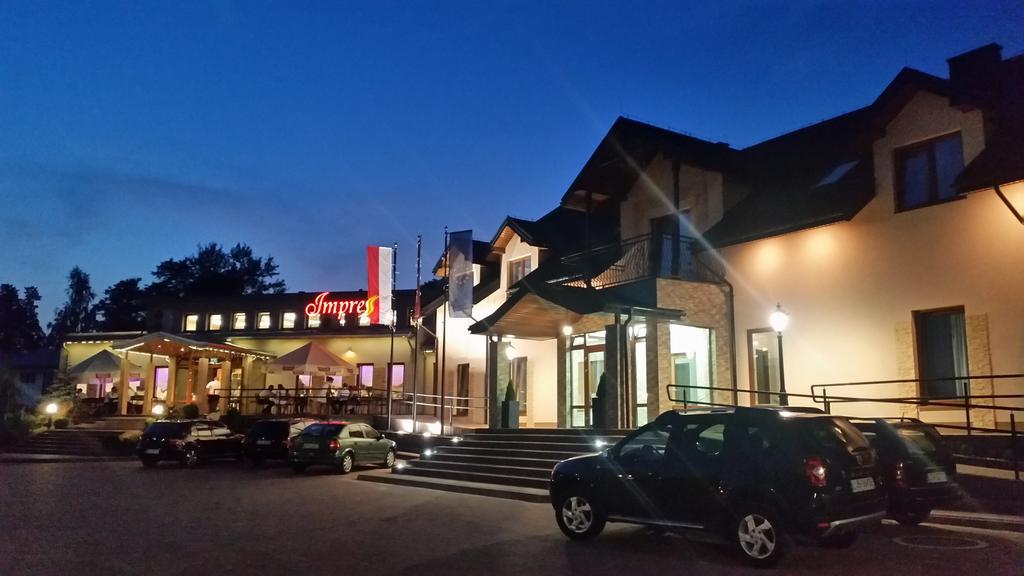 Hotel Impressa Niedrzwica Duża Extérieur photo